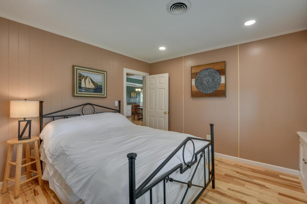 Waterfront Annapolis Home Fire Pit And Fishing Pier المظهر الخارجي الصورة