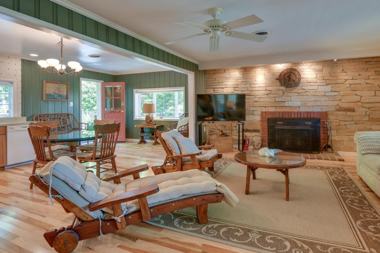 Waterfront Annapolis Home Fire Pit And Fishing Pier المظهر الخارجي الصورة